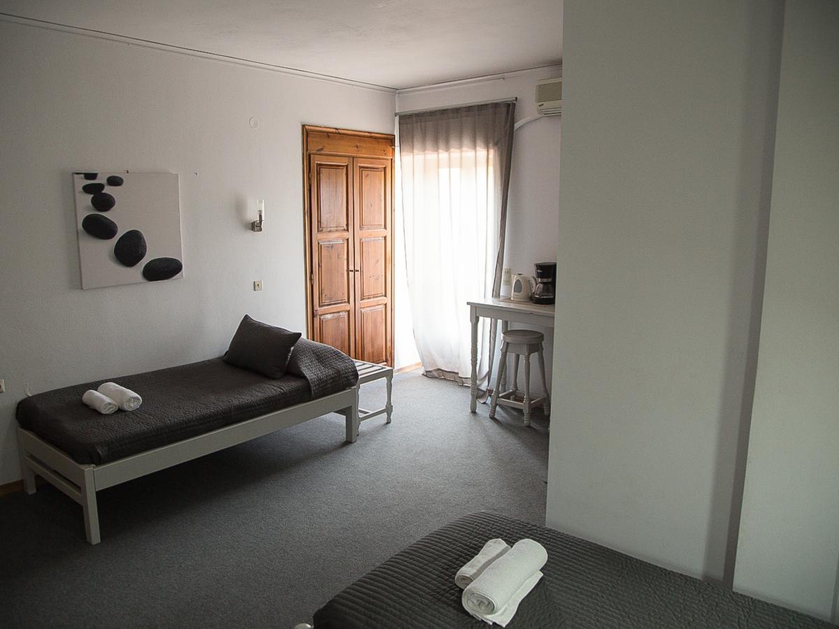 Olive Press Hotel & Apartments ميثيمْنا المظهر الخارجي الصورة
